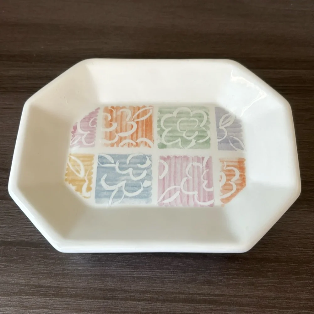 Vintage Wamsutta Pastel‎ Floral Ceramic Soap